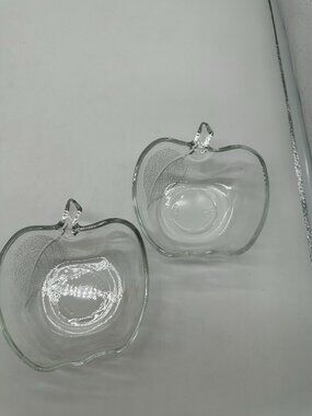EUC Vintage KIG K114 Glass Apple Small Fruit Bowl Dessert 4 3/4" Clear Set of 2